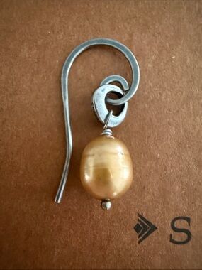 ✨Clearance ✨ SINGLE Silpada Copper Pearl Earring W1431